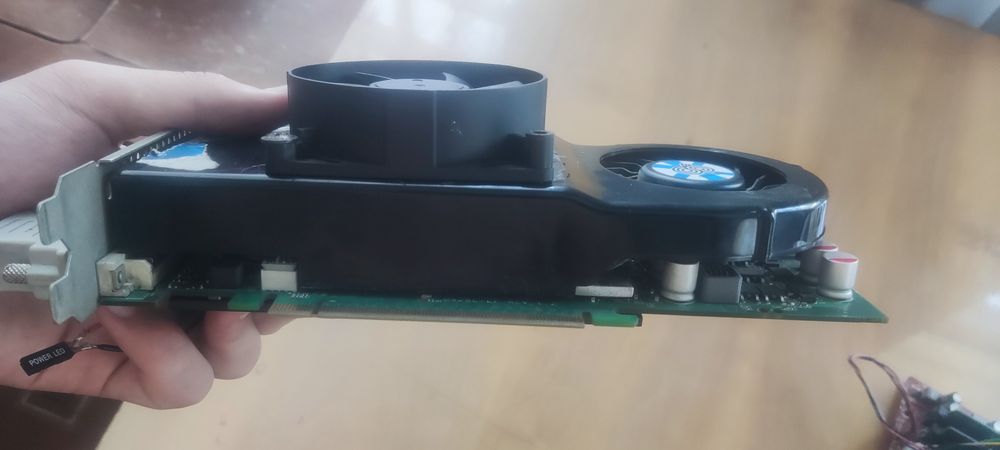 Видеокарта GeForce 9600 GSO на 768Мб