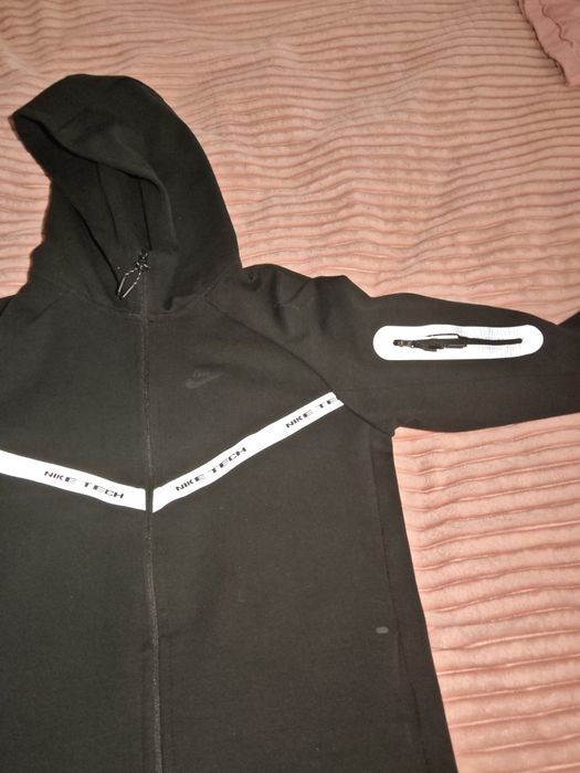 Nike tech fleece reflective