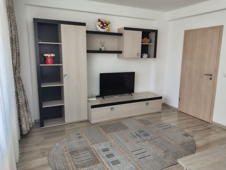Apartament cu 3 camere, 2 bai plus gradina