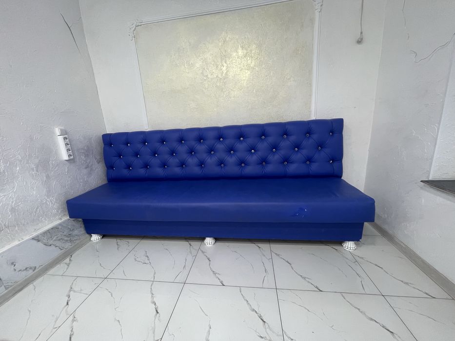 Продам Зеркала,Кресло,Шкаф