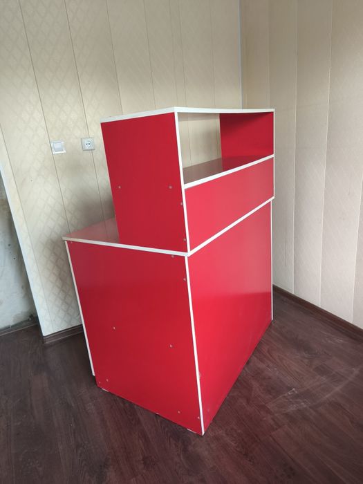 Шкаф для Буфета или для бара.3 Штуки.