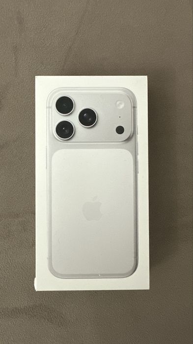 Iphone 17 pro 256 gb silver e-sim или обмен на 512 gb