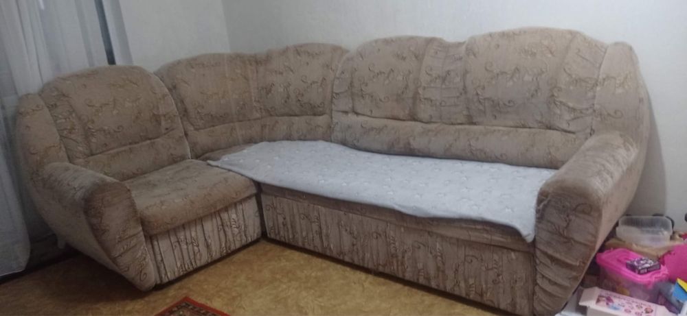Продам угловой диван