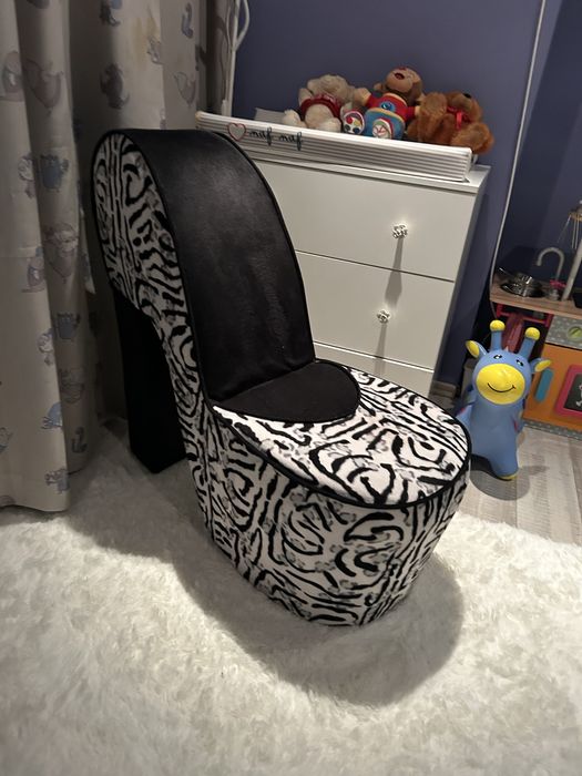 2 стола - токчета италиански дизайнерски