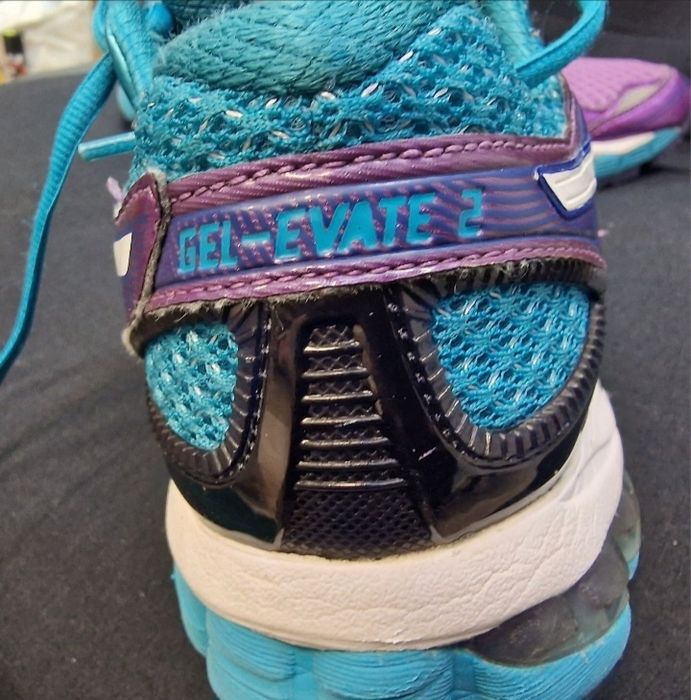 Asics Gel Evate 2 номер 38.5