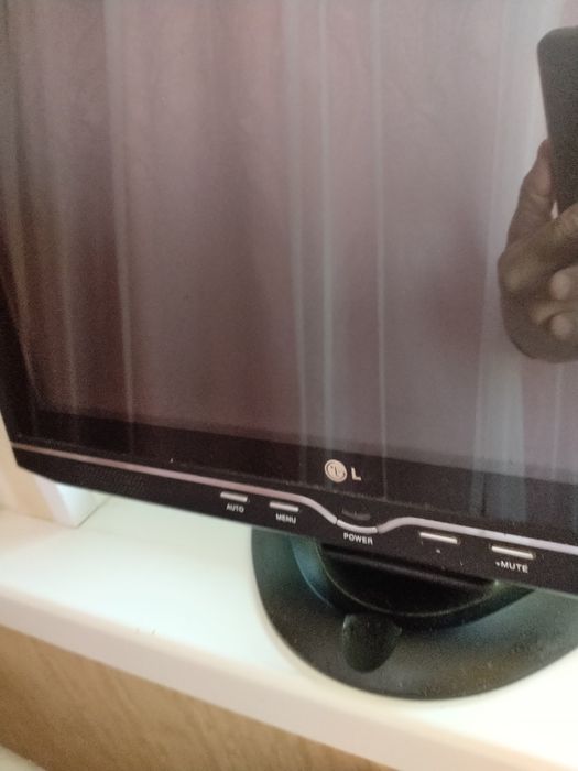 Продается монитор LG и Samsung.