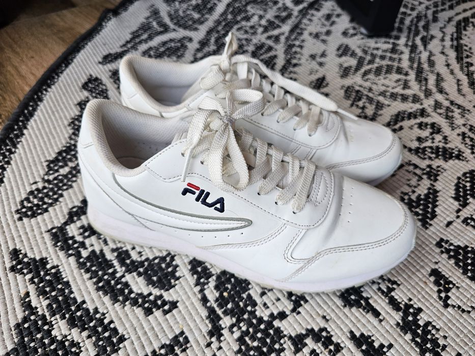 Обувки Fila Orbit Low | Размер 40 | Дамски бели маратонки