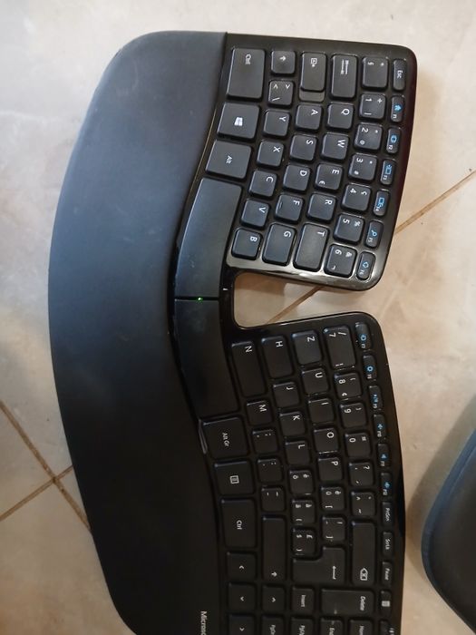 Клавиатури и мишки