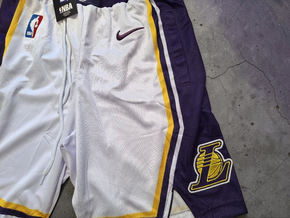 Баскетболни шорти на Лейкърс нови модели!!!