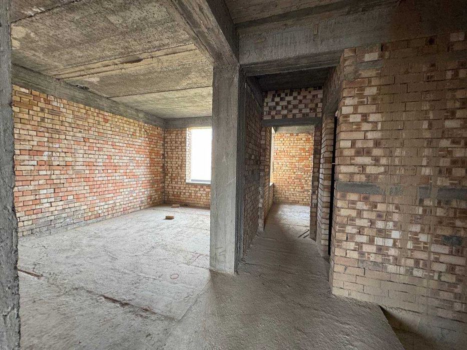 Мехнат, 1-кварталда Hi-Tech каробка сотилади