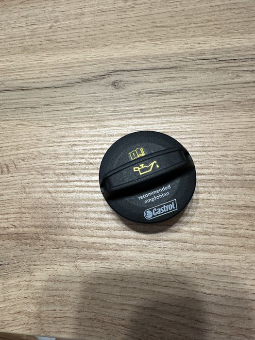 Buson umplere ulei Vw/Audi/Skoda nou, original