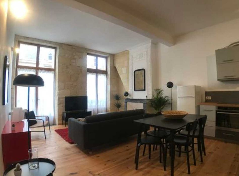 Дава се под наем Двустаен апартамент в Пловдив, Каменица 2 - 65 кв.м за 244.8 € - Снимка #1