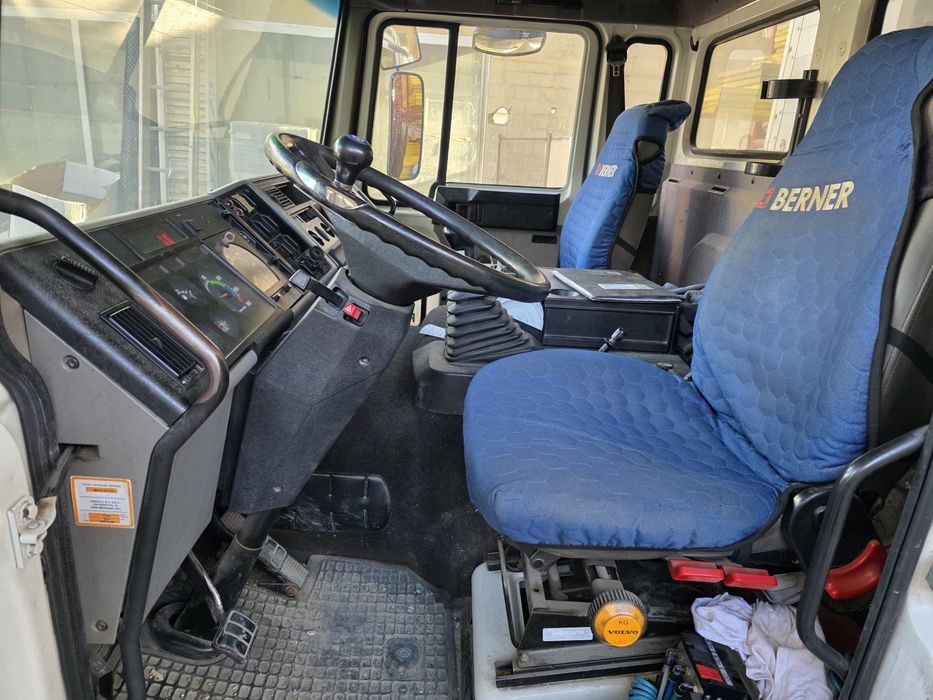 Volvo Europa Truck FL 614/Basculabil trilateral/INTERCOOLER