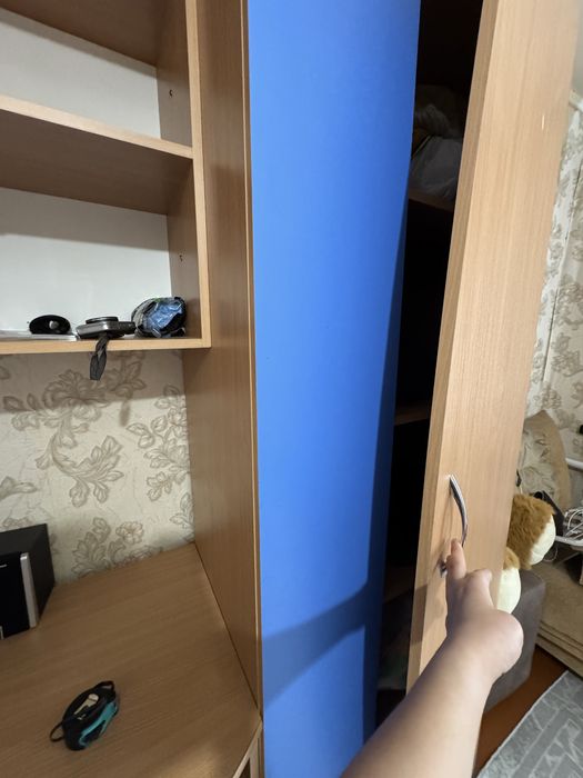 Шкаф в детскую комнату