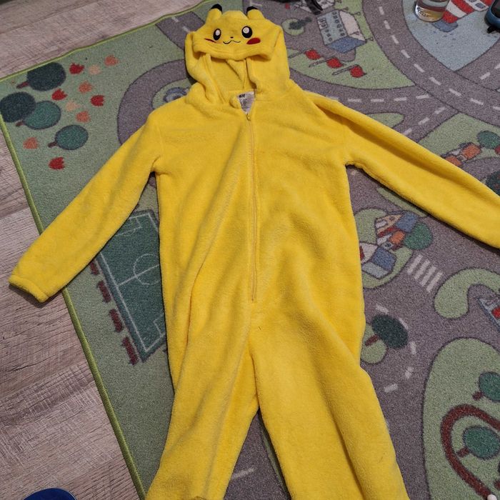 Costum Pokemon plus
