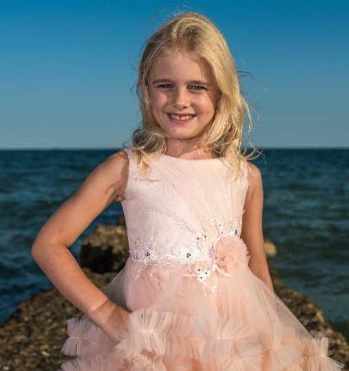 НОВА официална / шаферска/ празнична детска рокля  размер 4-5 г