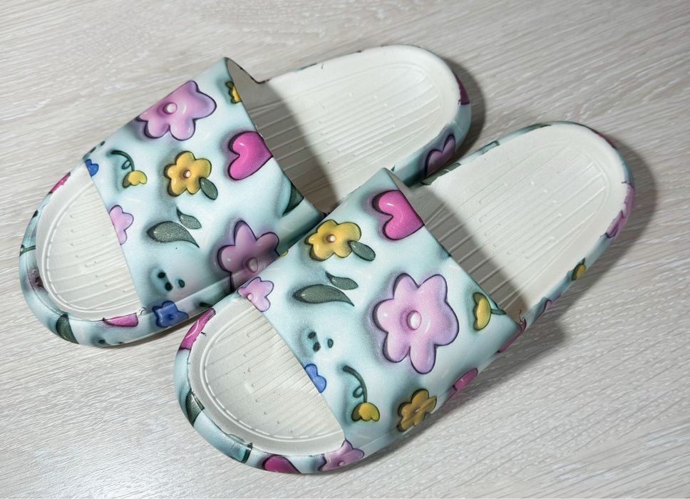 Продаю НОВЫЕ резиновые шлёпки, 38 размер