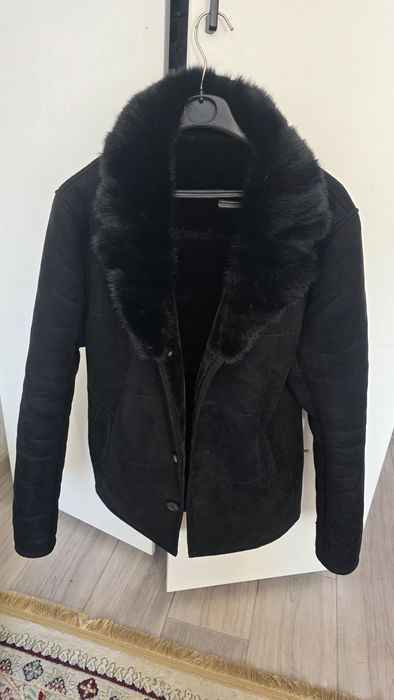 Продам отличный пальто дубленку торг