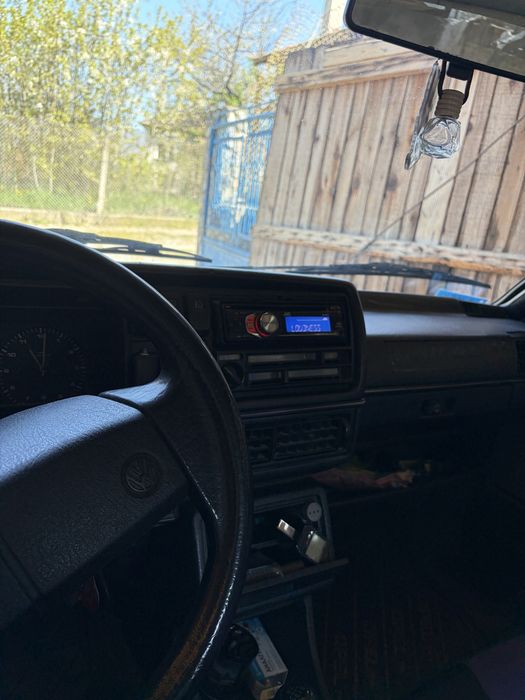 Перфектен Golf 2 1.8
