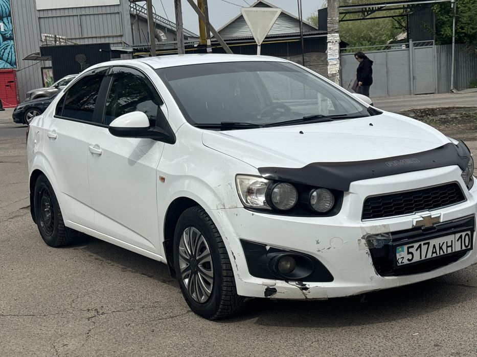 Продам машину шевроллет авео