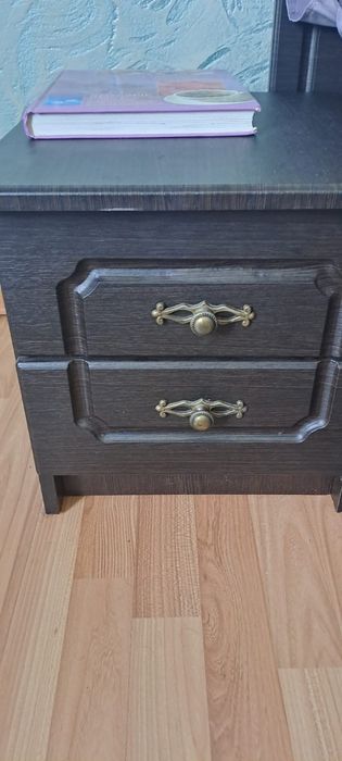 Продам спальный гарнитур