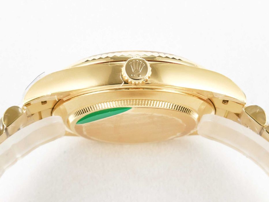 Aвтоматичен мъжки часовник Rolex Oyster Perpetual Day-Date 40