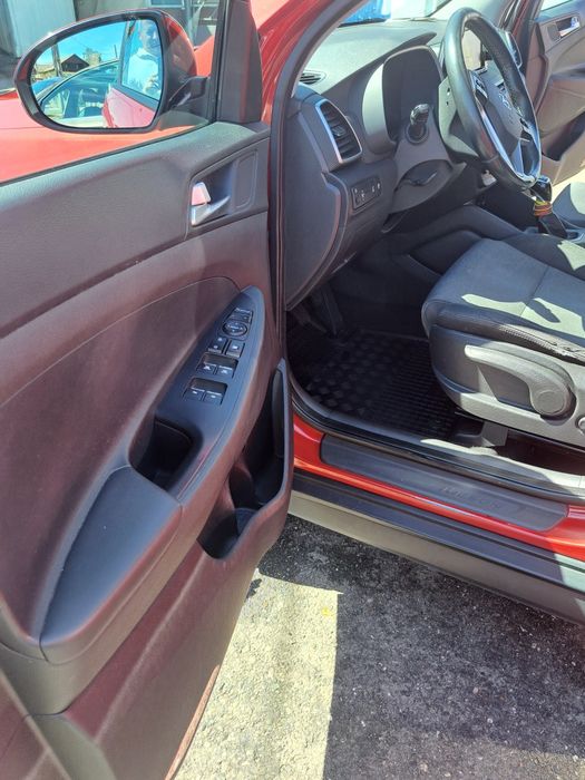 Hyundai tucson 1.6