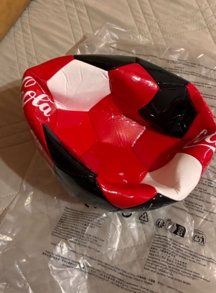 Minge Coca Cola FIFA 2026, nouă, preț negociabil