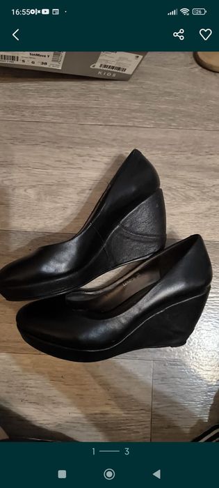 Продам женские туфли.