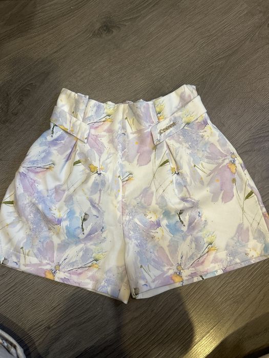 ЧИСТО  НОВИ къси панталони!