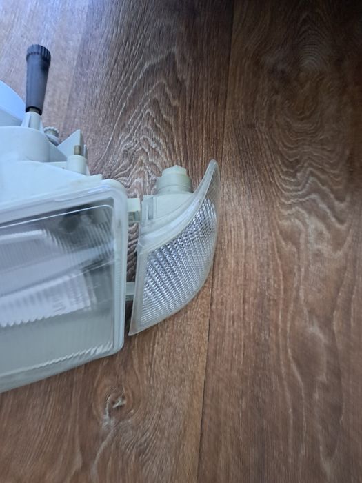 Фара левая ваз 2115