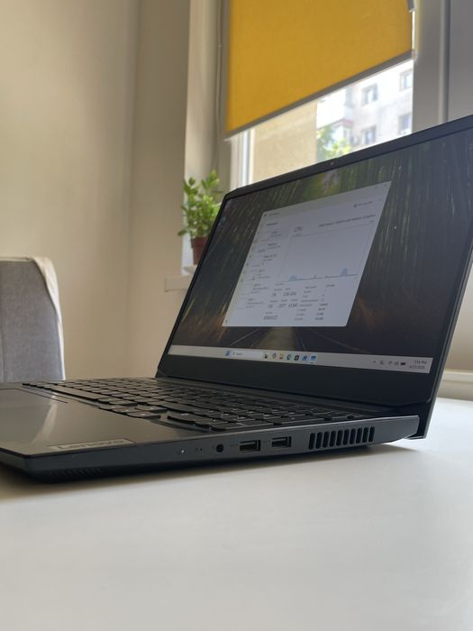 Lenovo IdeaPad Gaming 3 15ACH6 / Ryzen 5 5600H / 16gb / GTX 1650