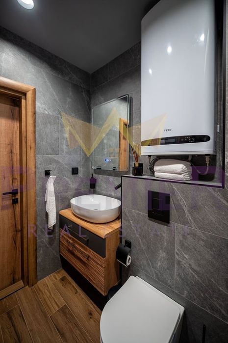 Дава се под наем Двустаен апартамент в Варна, Бриз - 70 кв.м за 918 € - Снимка #9