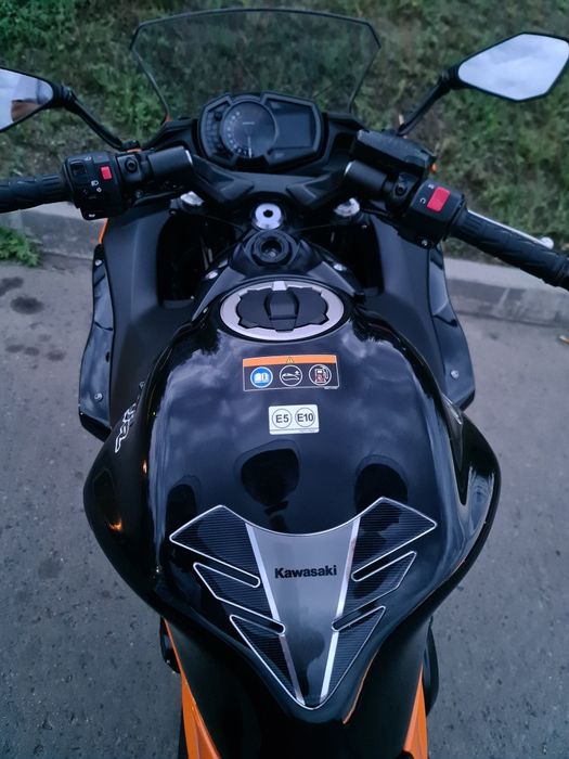 KAWASAKI Ninja 650