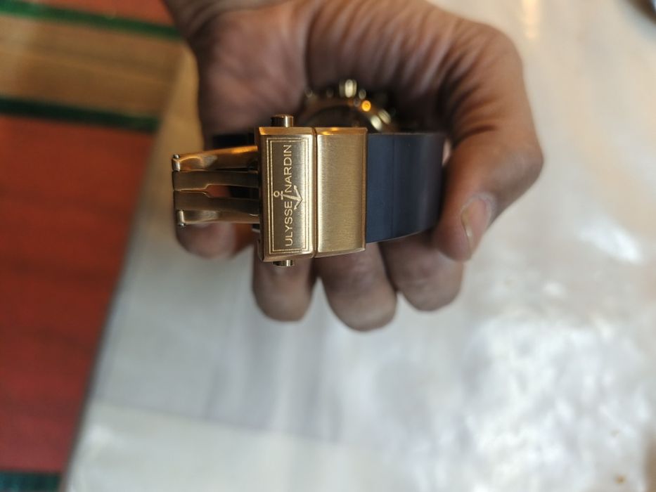 Механические часы Ulisse Nardin
Механические часы Ulisse Nardin