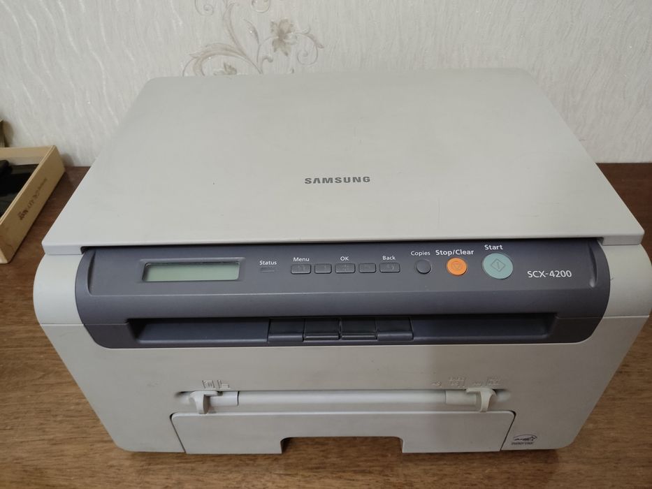 Принтер Samsung SCX-4200 3В1