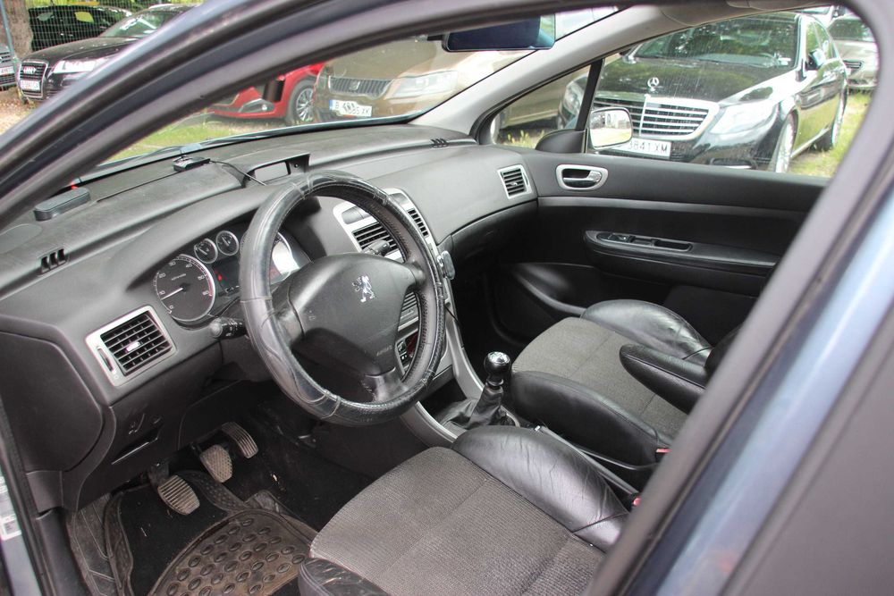 PEUGEOT 307  2.0  HDI  136 Hp