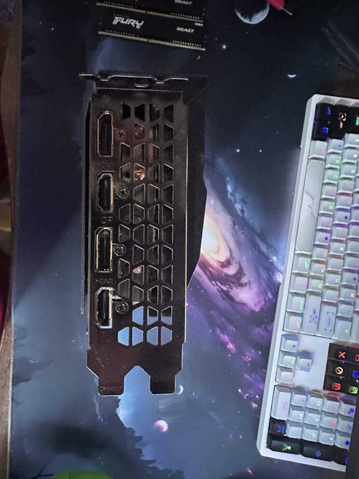 Vand RTX 3070 8 GB & 4 placute  RAM DDR4