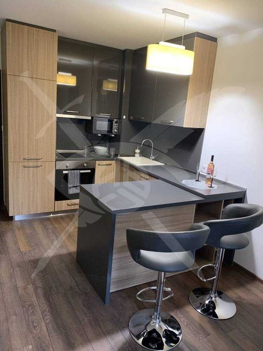 Дава се под наем Двустаен апартамент в Пловдив, Кършияка - 70 кв.м за 550 € - Снимка #1