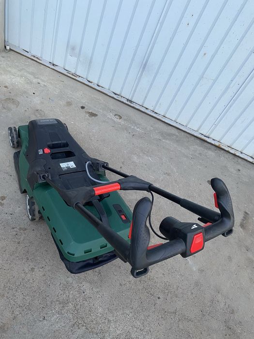 Masina tins gazon Bosch Advanced Rotak 650
