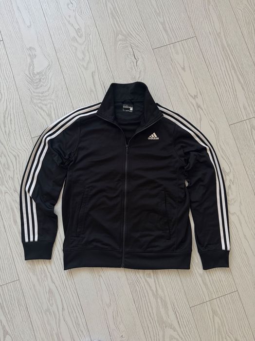 Adidas essential костюм