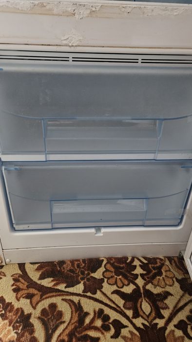 Продам холодильник