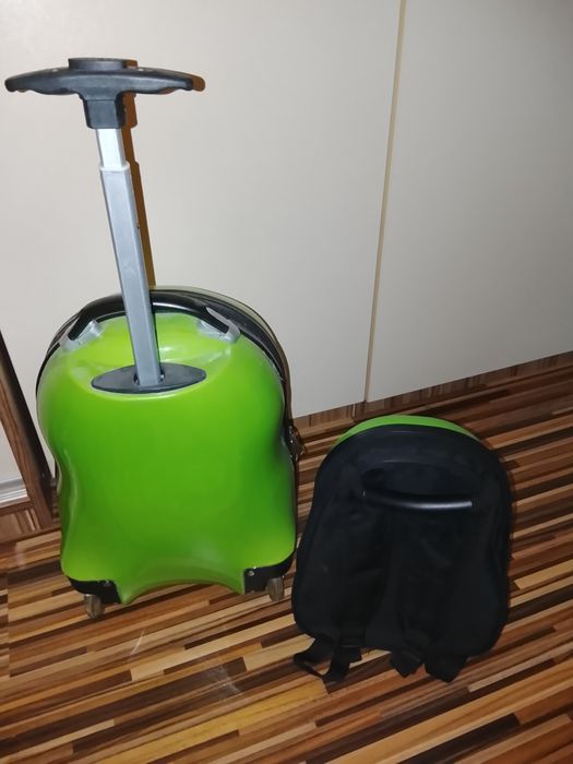 Куфар и раница-Дино