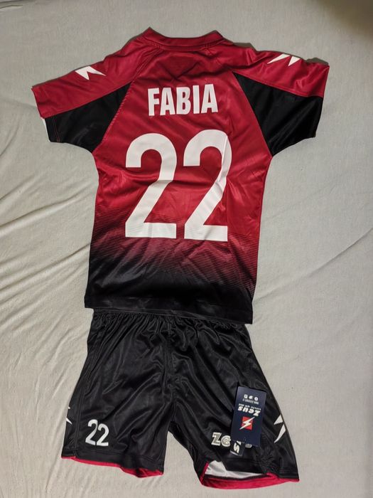 Echipamente fotbal AC Milan personalizat:Elias, Marius, Fabia
