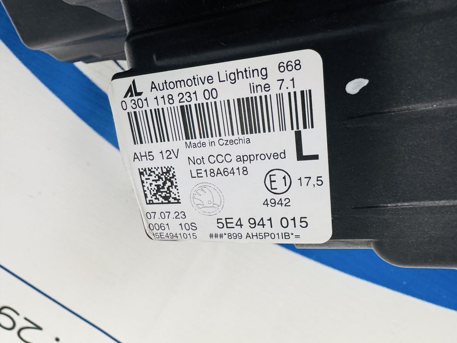 Far stanga led Skoda Octavia 4 dupa 2020 cod 5E4941015