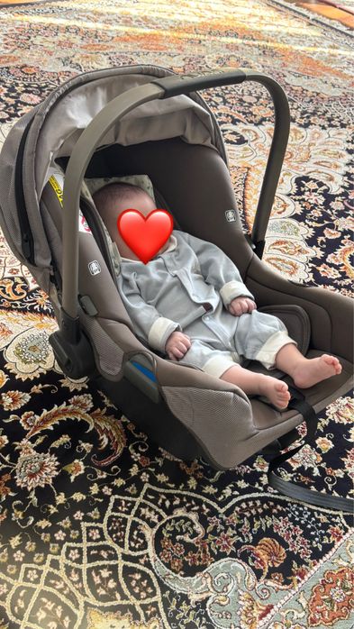 Автокресло Nuni