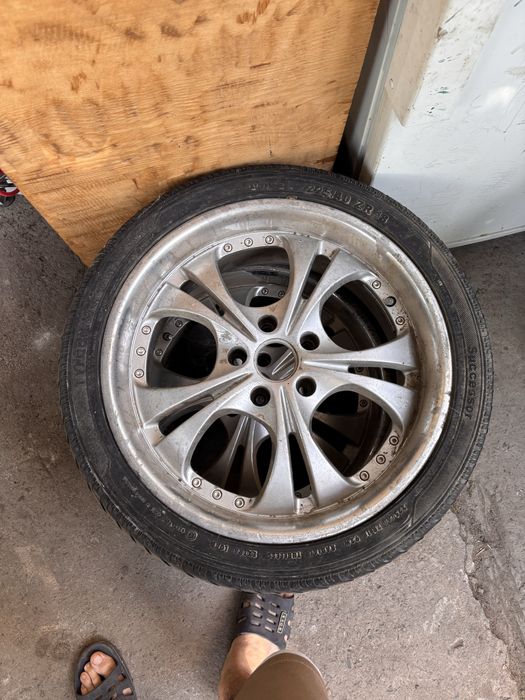 Продам диски 225/40 R18
