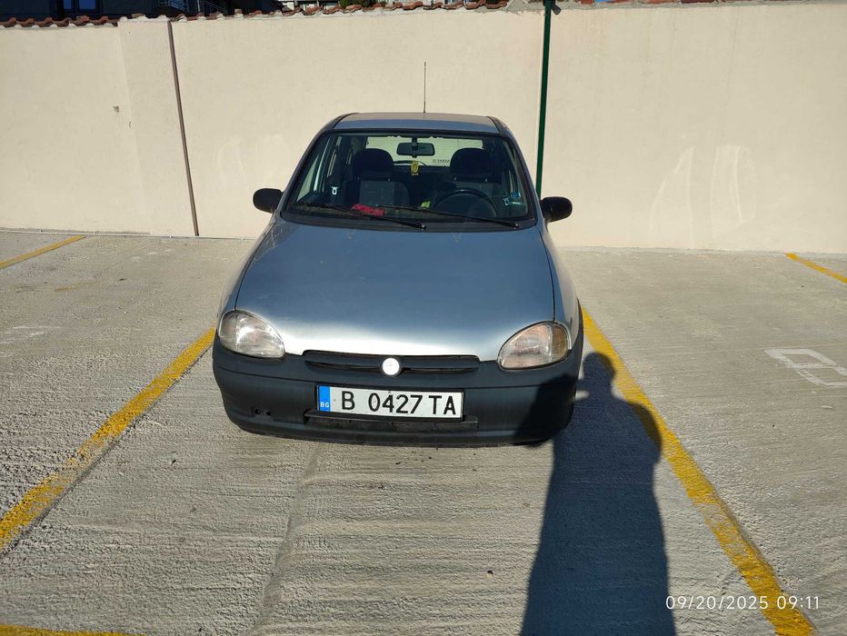 Продавам Опел Корса 1.7Д в движение,минал технически прегледиданък.