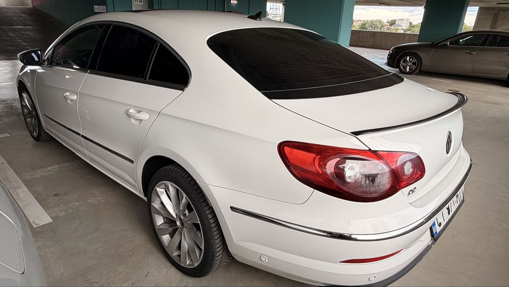 Passat CC 2011 Alb Perlat / Piele / Trapă Panoramica /Parcare Automată/ BiXenon /Unicul Propietar in Romania  din 2015