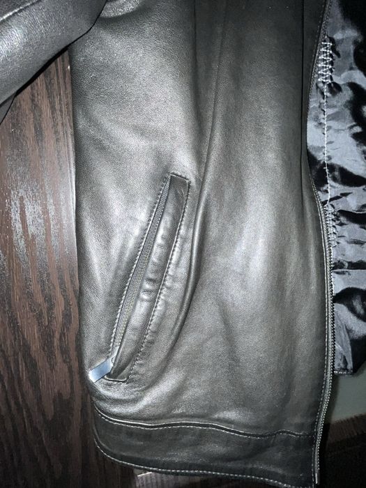 Продавам кожено яке